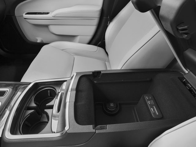 2016 Chrysler 300 C