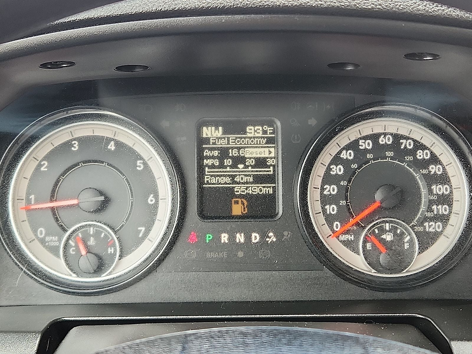 2024 RAM 1500 SLT