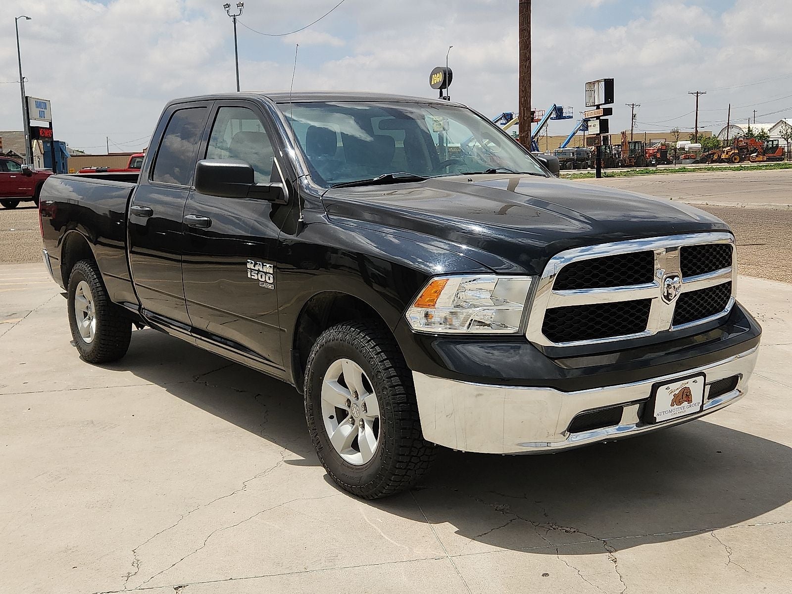 2024 RAM 1500 SLT