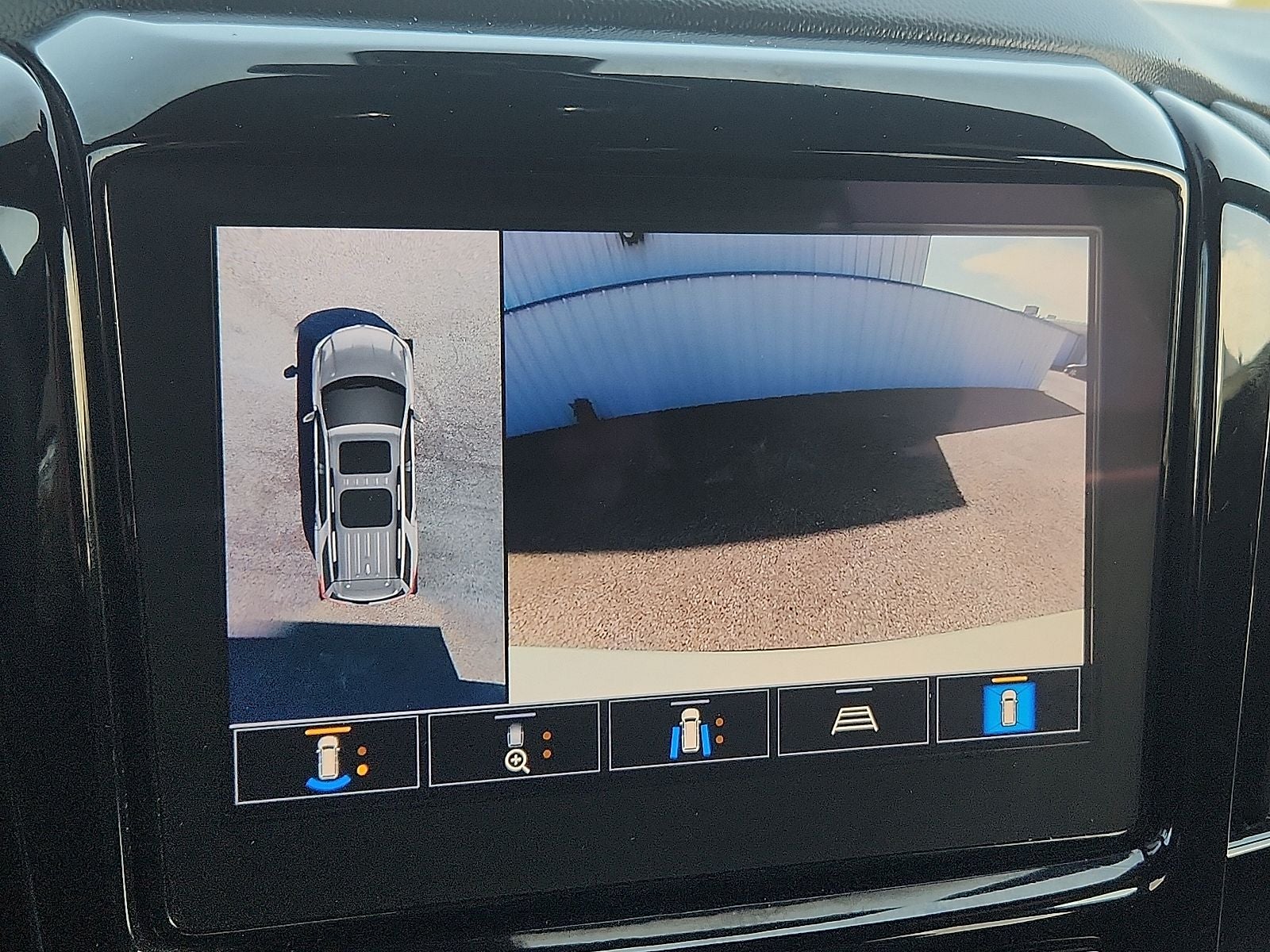 2022 Chevrolet Traverse RS
