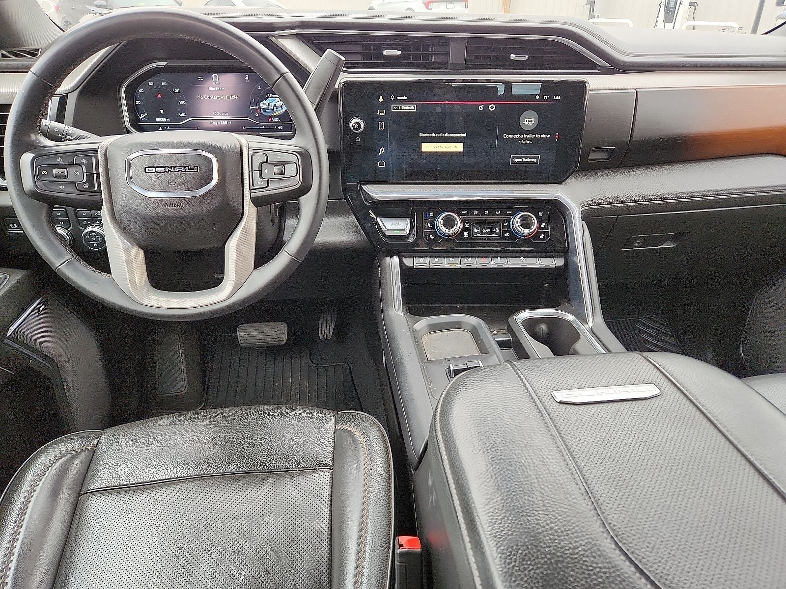 2024 GMC Sierra HD Denali