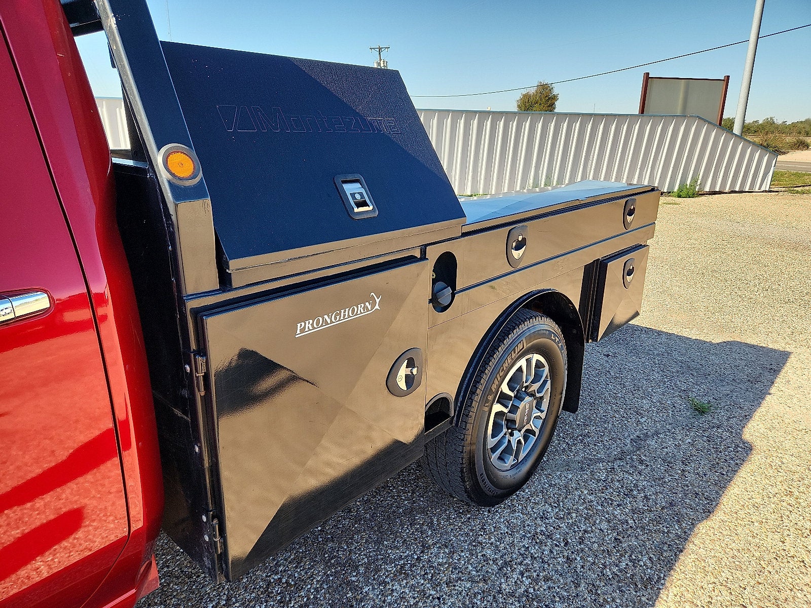 2025 GMC Sierra HD SLT