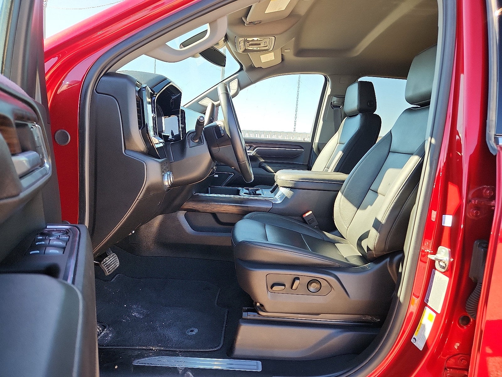 2025 GMC Sierra HD SLT