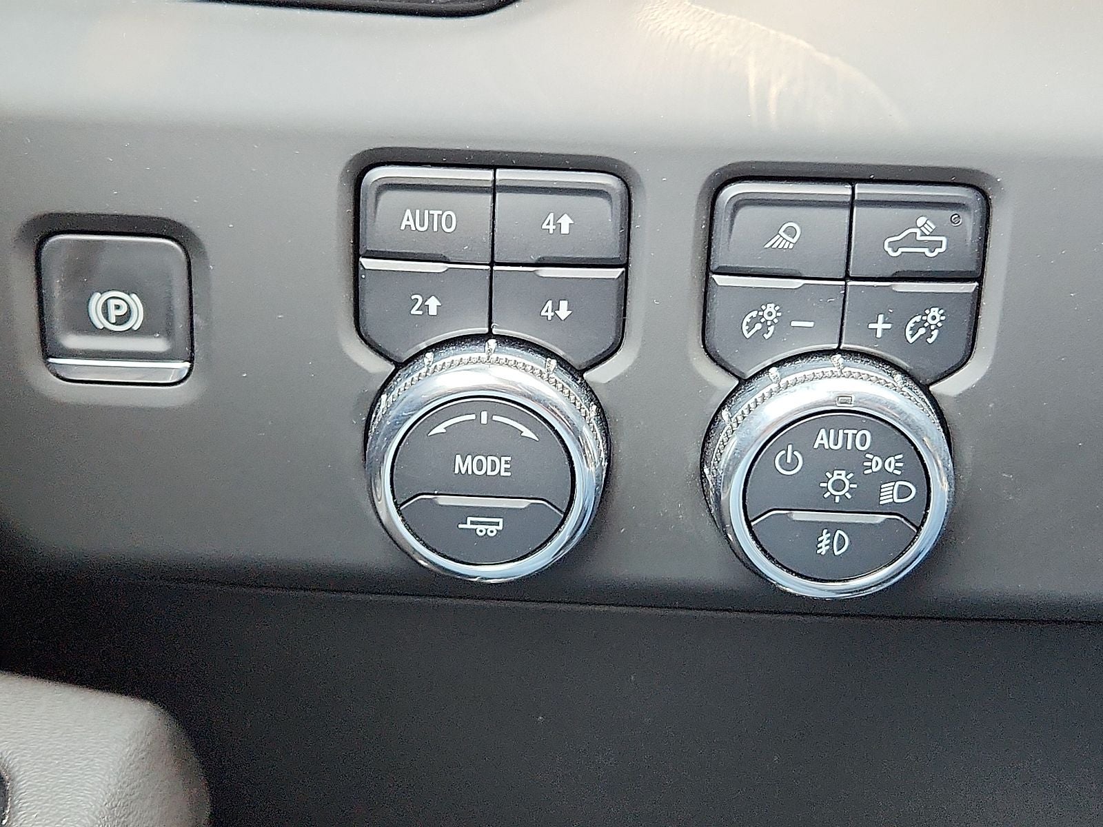 2025 GMC Sierra AT4
