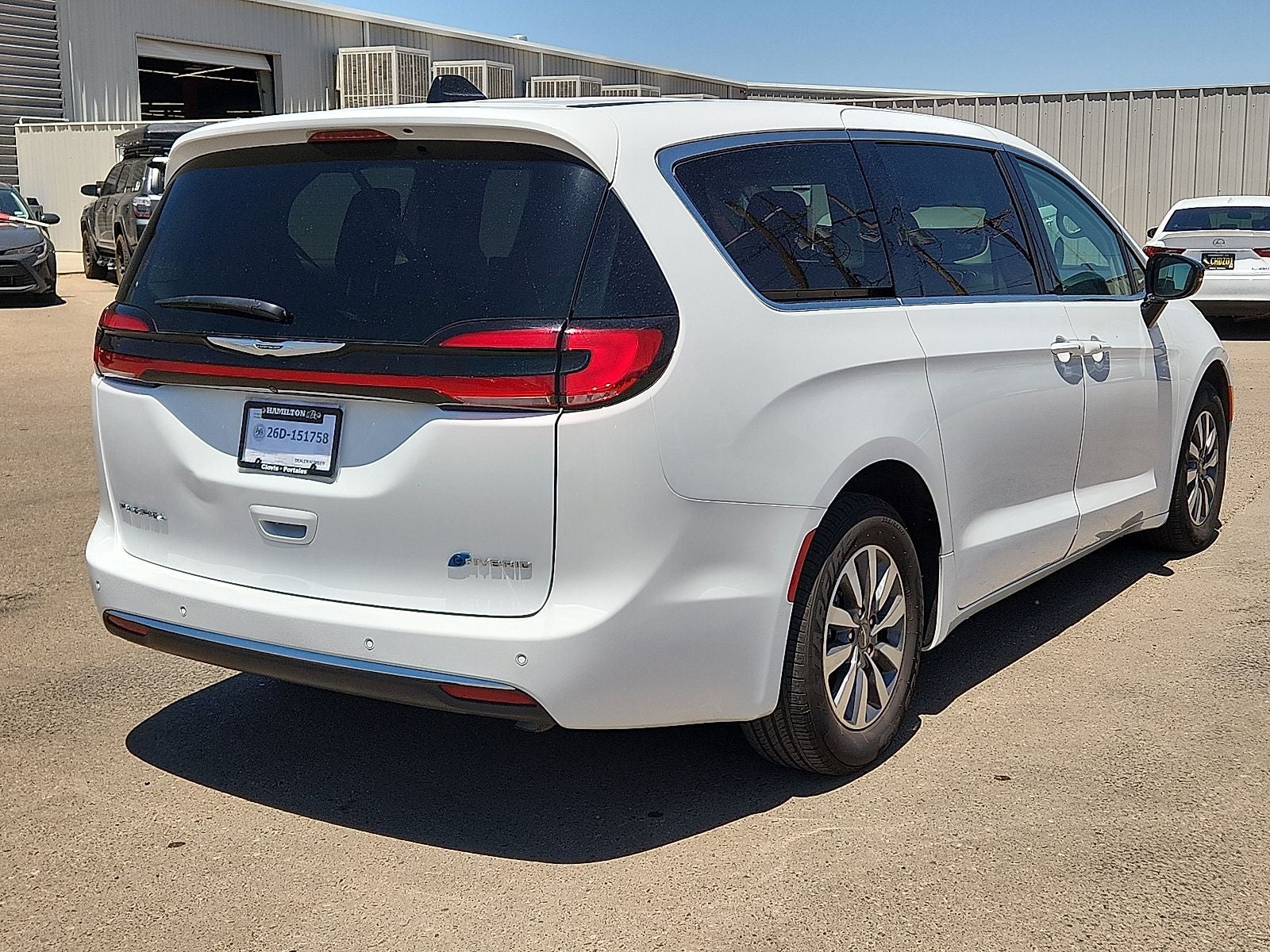 2024 Chrysler Pacifica Select