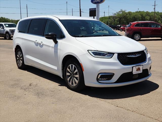 2024 Chrysler Pacifica Select