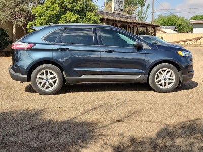 2022 Ford Edge SE