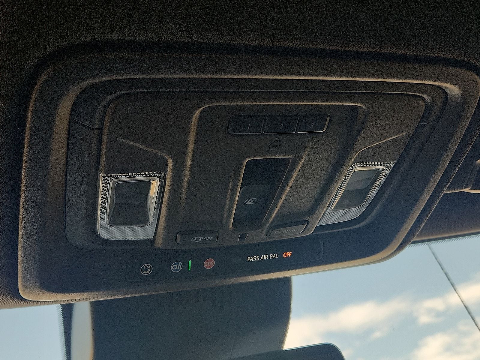2024 GMC Sierra SLT