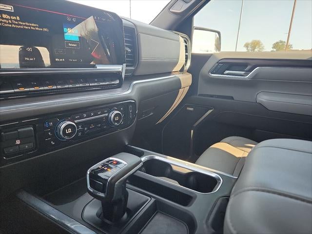 2024 GMC Sierra SLT