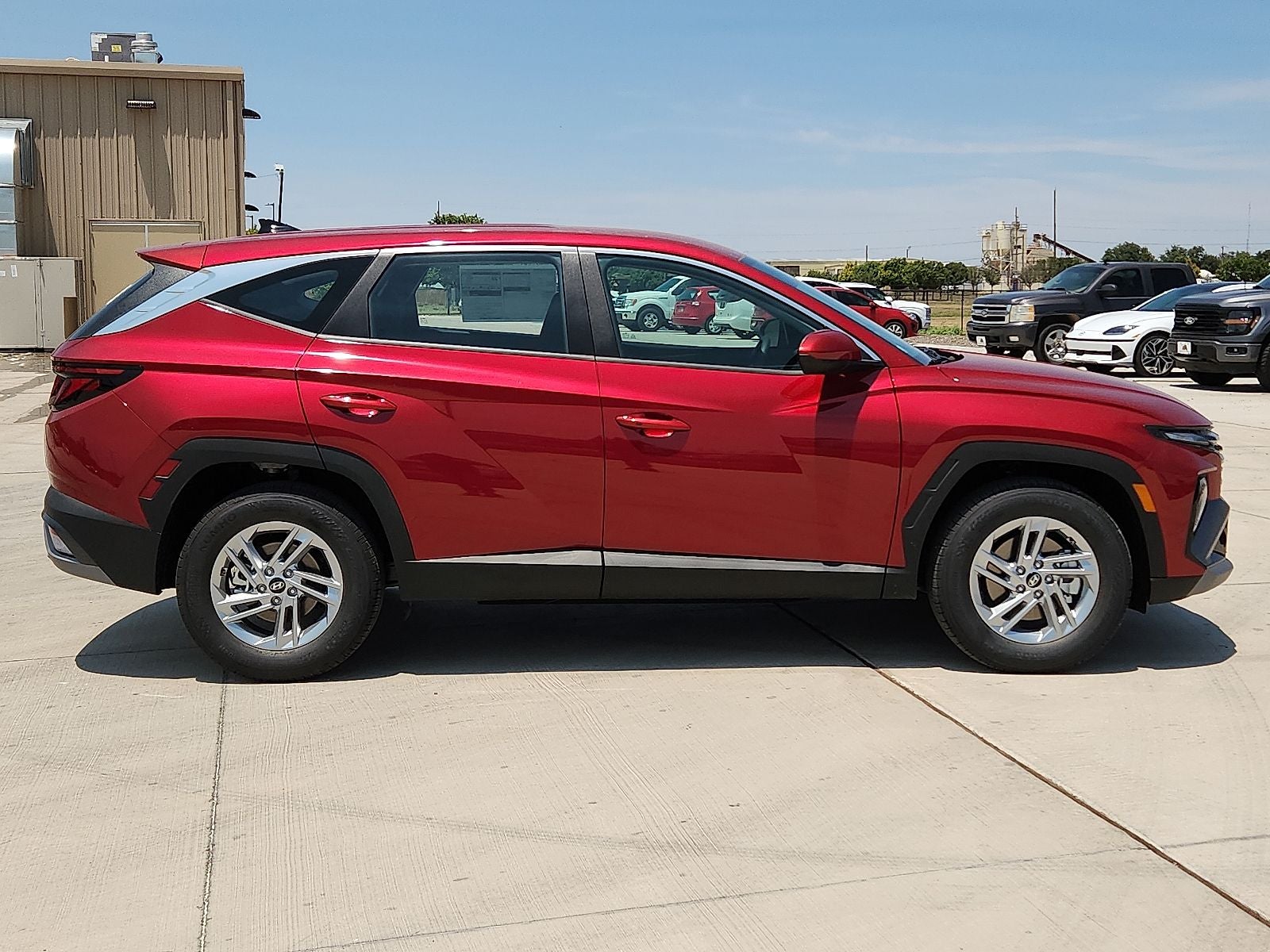 2026 Hyundai TUCSON SE