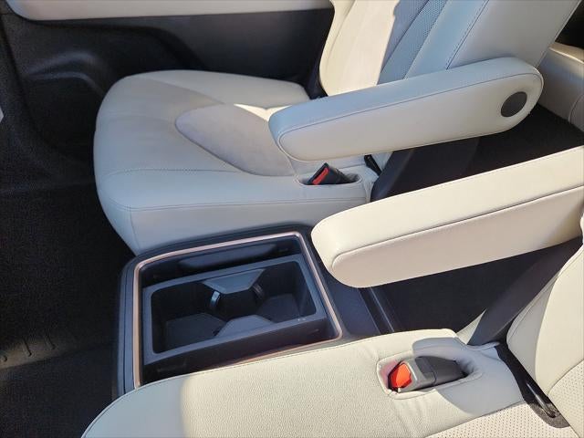 2024 Toyota Grand Highlander Hybrid MAX Platinum