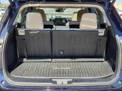 2021 Toyota Highlander Hybrid Platinum