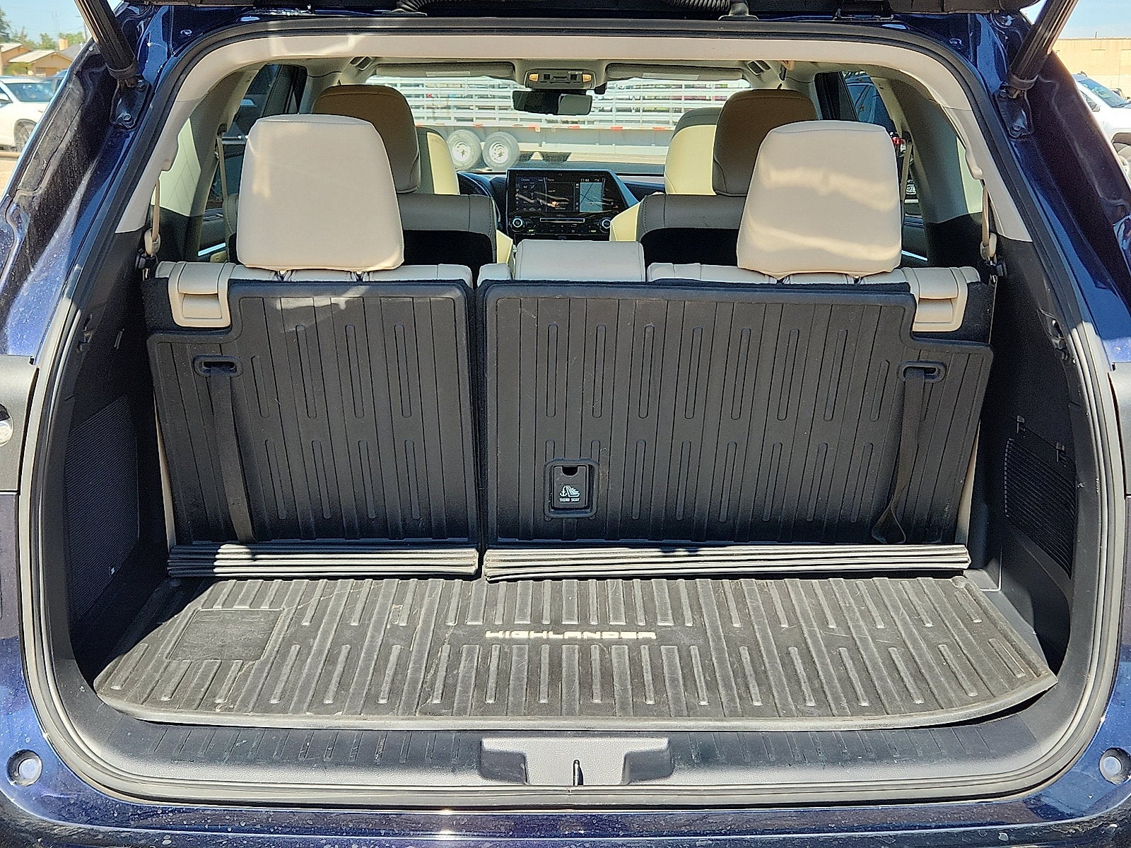 2021 Toyota Highlander Hybrid Platinum