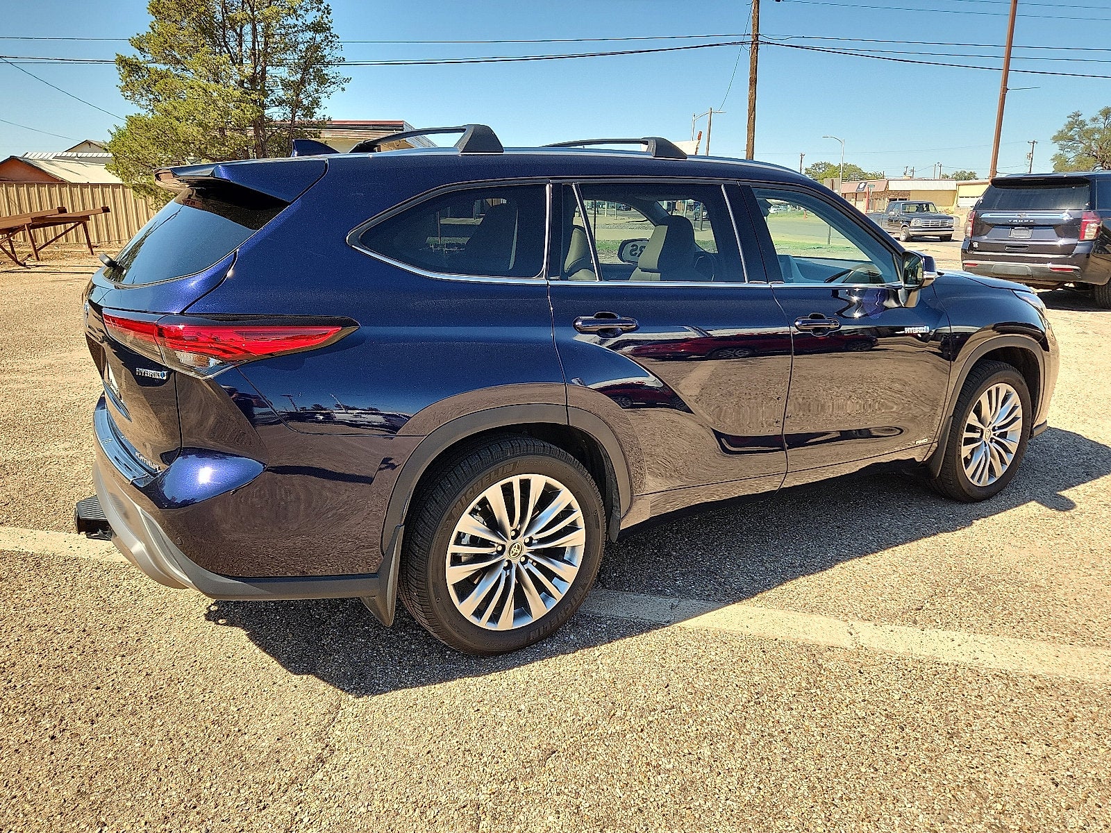 2021 Toyota Highlander Hybrid Platinum