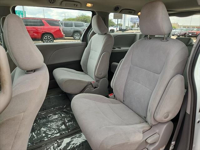 2018 Toyota Sienna L 7 Passenger