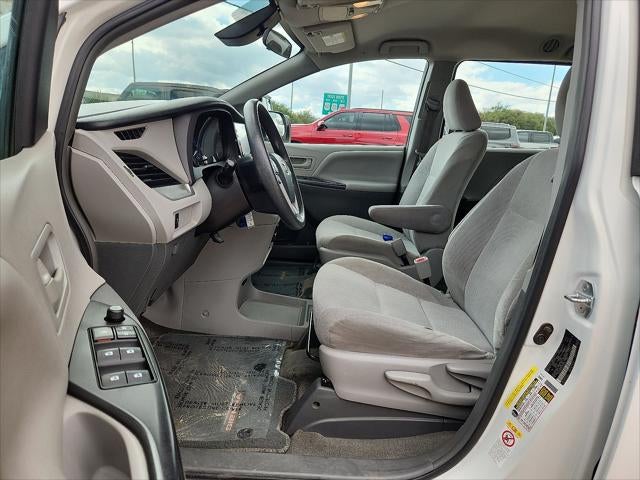 2018 Toyota Sienna L 7 Passenger