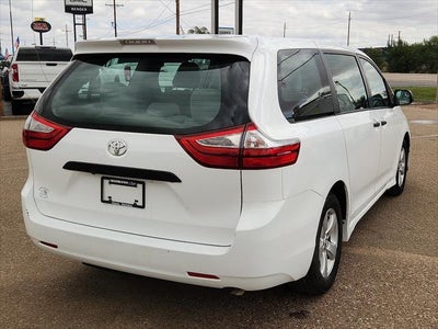 2018 Toyota Sienna L 7 Passenger