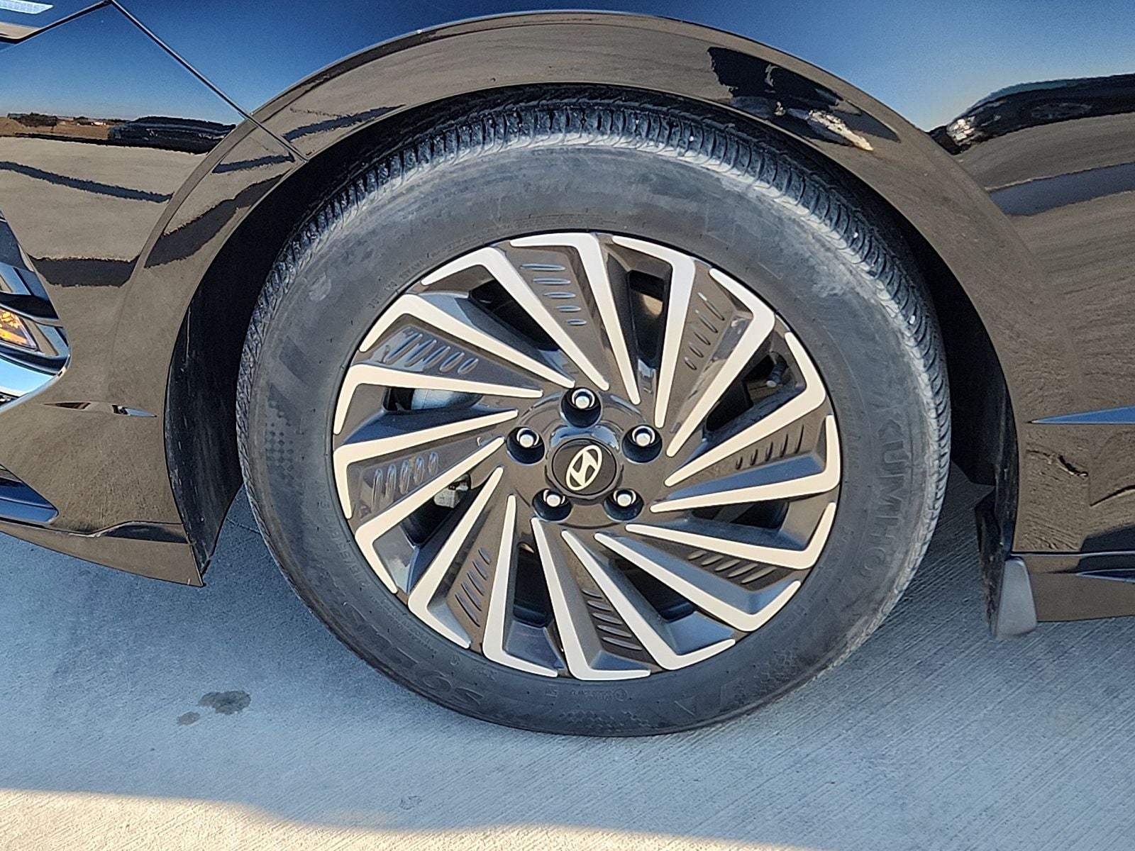 2024 Hyundai SONATA HYBRID SEL