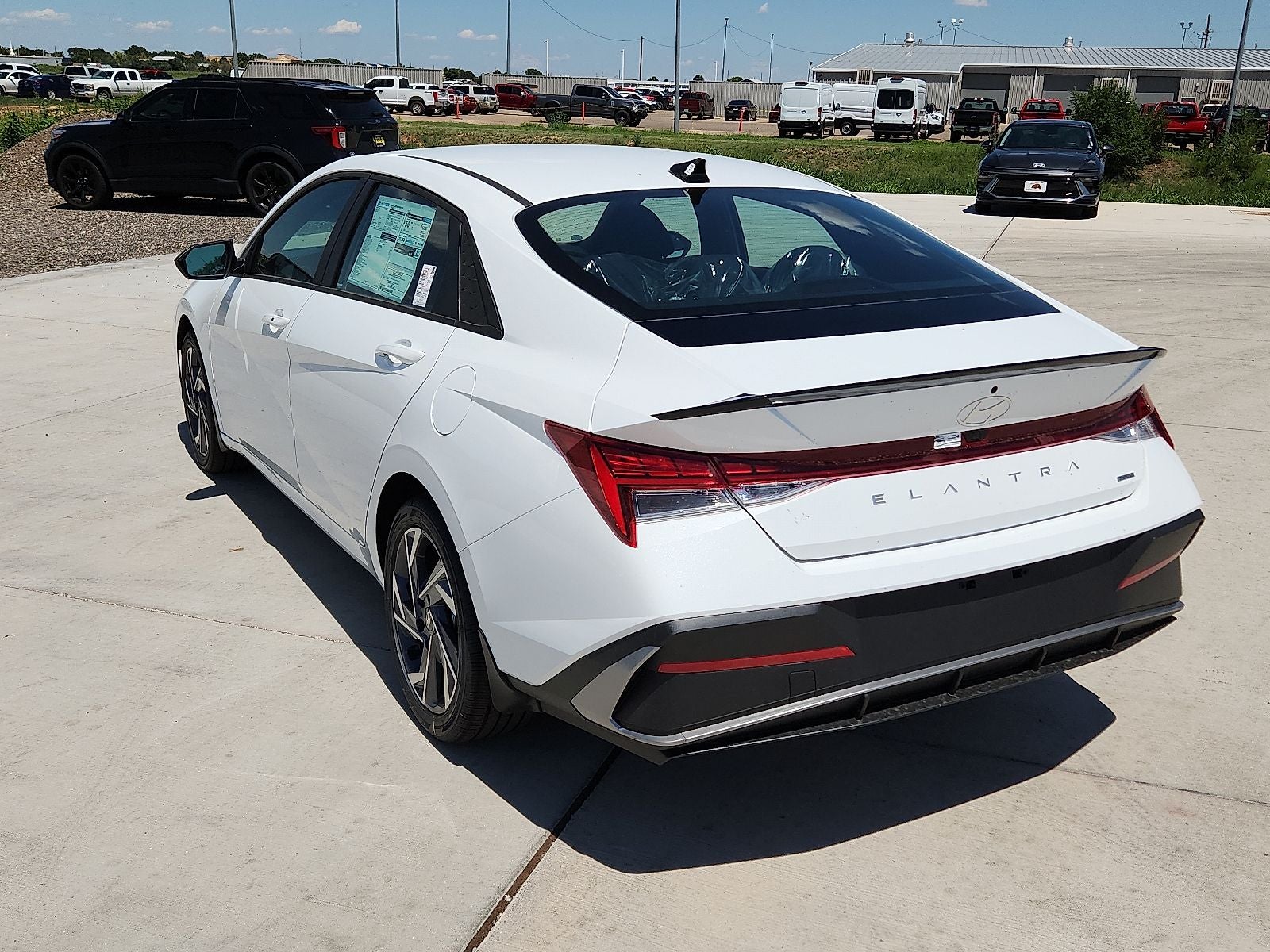 2025 Hyundai ELANTRA HYBRID SEL Sport