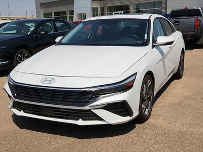2025 Hyundai ELANTRA Limited