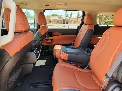 2024 Kia Carnival SX