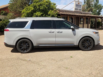 2024 Kia Carnival SX